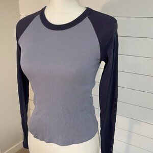 Brandy Melville Medium Blue and Dark Blue Long Sleeve Baseball Tee - OS/S